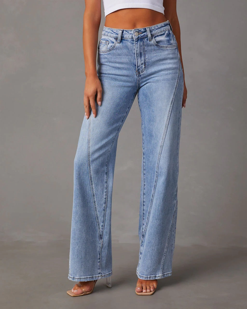 DAILY | HIGH-WAIST JEANS