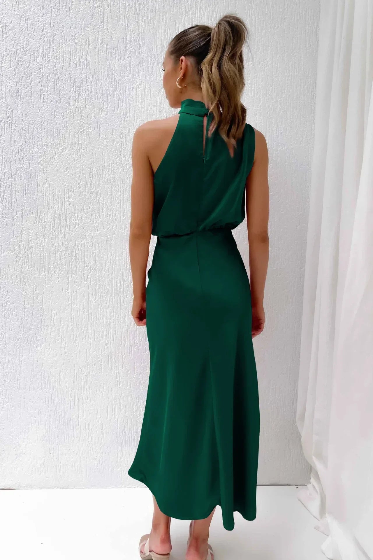 elegantejurkdonkergroenachterkant
